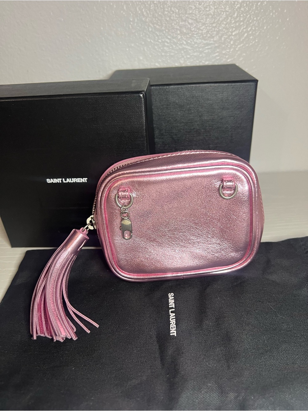 Saint Laurent Metallic Pink Quilted Lou Camera Bag with Tassel - Picture 4 of 16